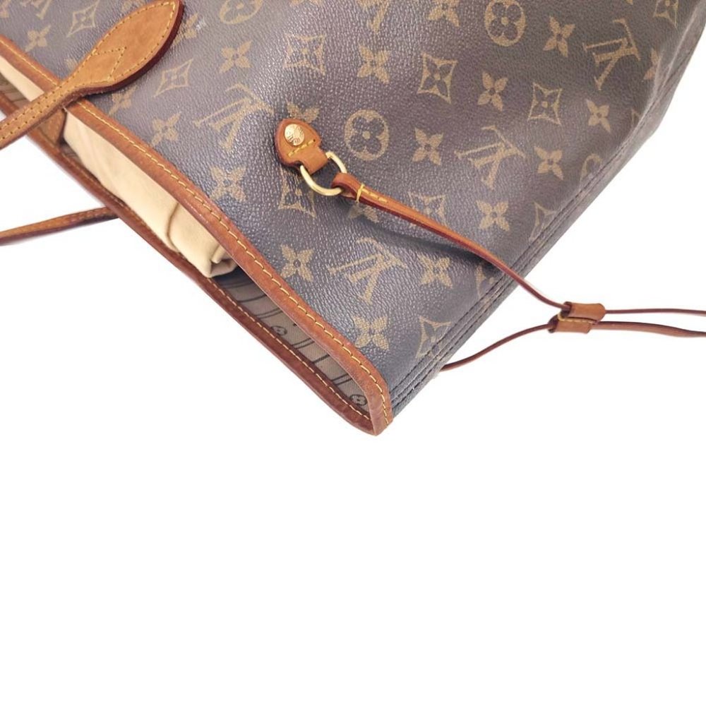 LOUIS VUITTON Neverfull GM Shoulder Bag - Picture 2 of 16